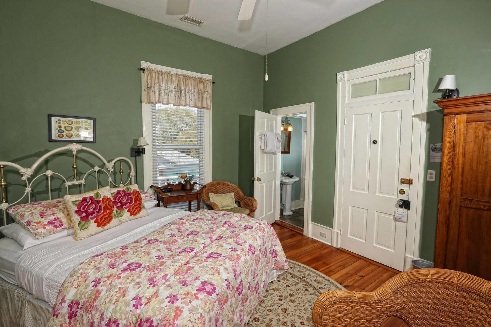 Pecan Tree Inn Beaufort 外观 照片